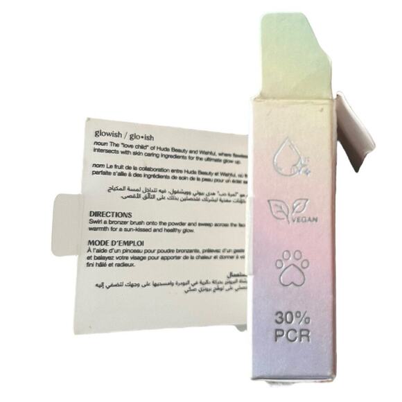 Huda Beauty Bronzing Powder Soft Radiance Glowish Vegan Deep Tan 04 - Picture 4 of 5